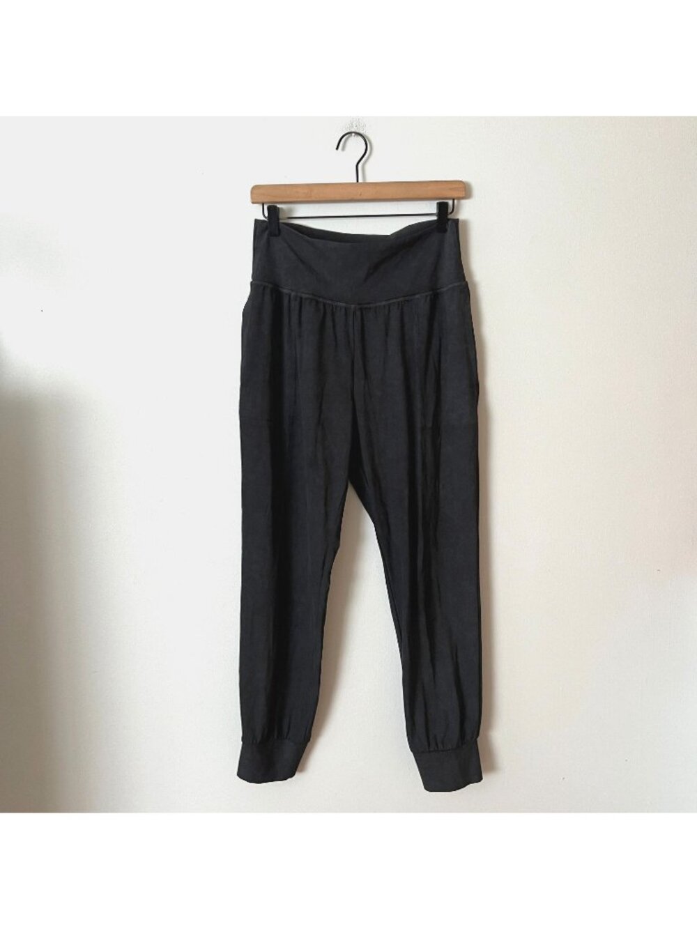 Athleta Salutation High Rise Garment Dye Jogger Black Gray Women's Size Medium